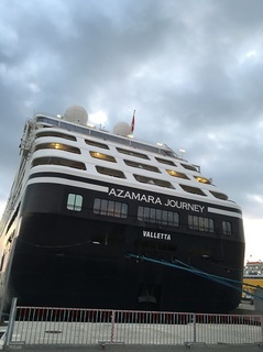 08e9fe180a30474c-photo.jpeg