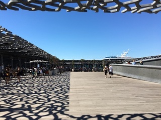 1a0bb43575437619-photo.jpeg