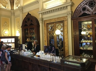 49e66b5ef0778d91-photo.jpeg