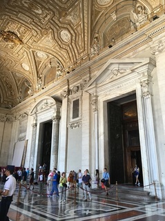 4bdee586a551e9c2-photo.jpeg