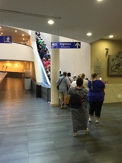 4d7c5d34edd0a7c7-photo.jpeg